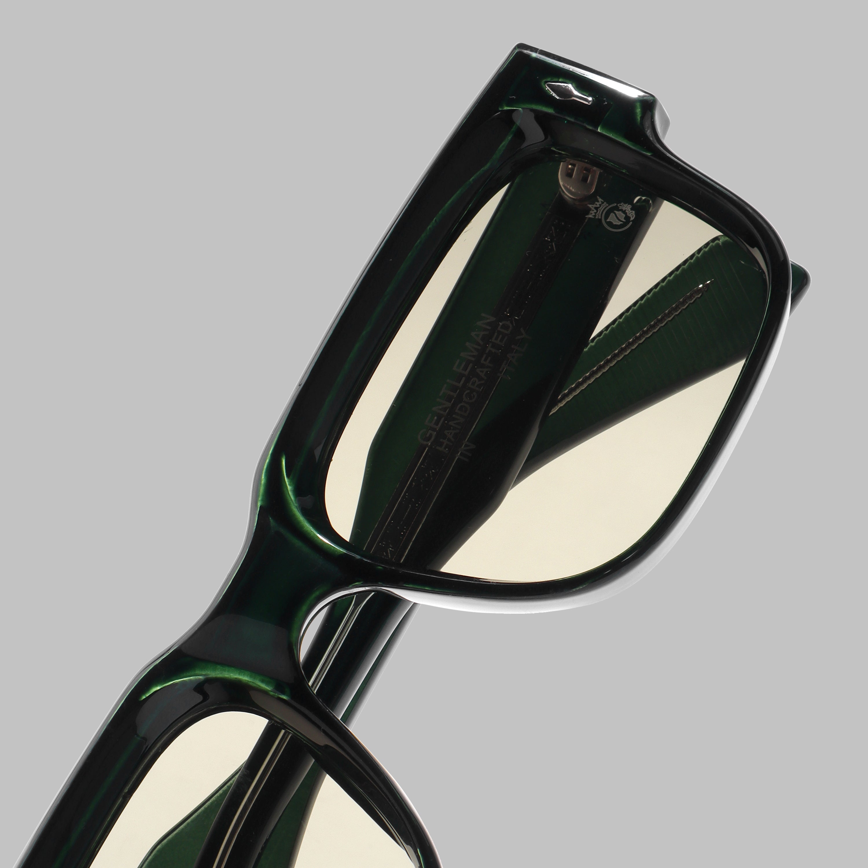 Crownchi Gentleman Green Yellow Square Sunglasses