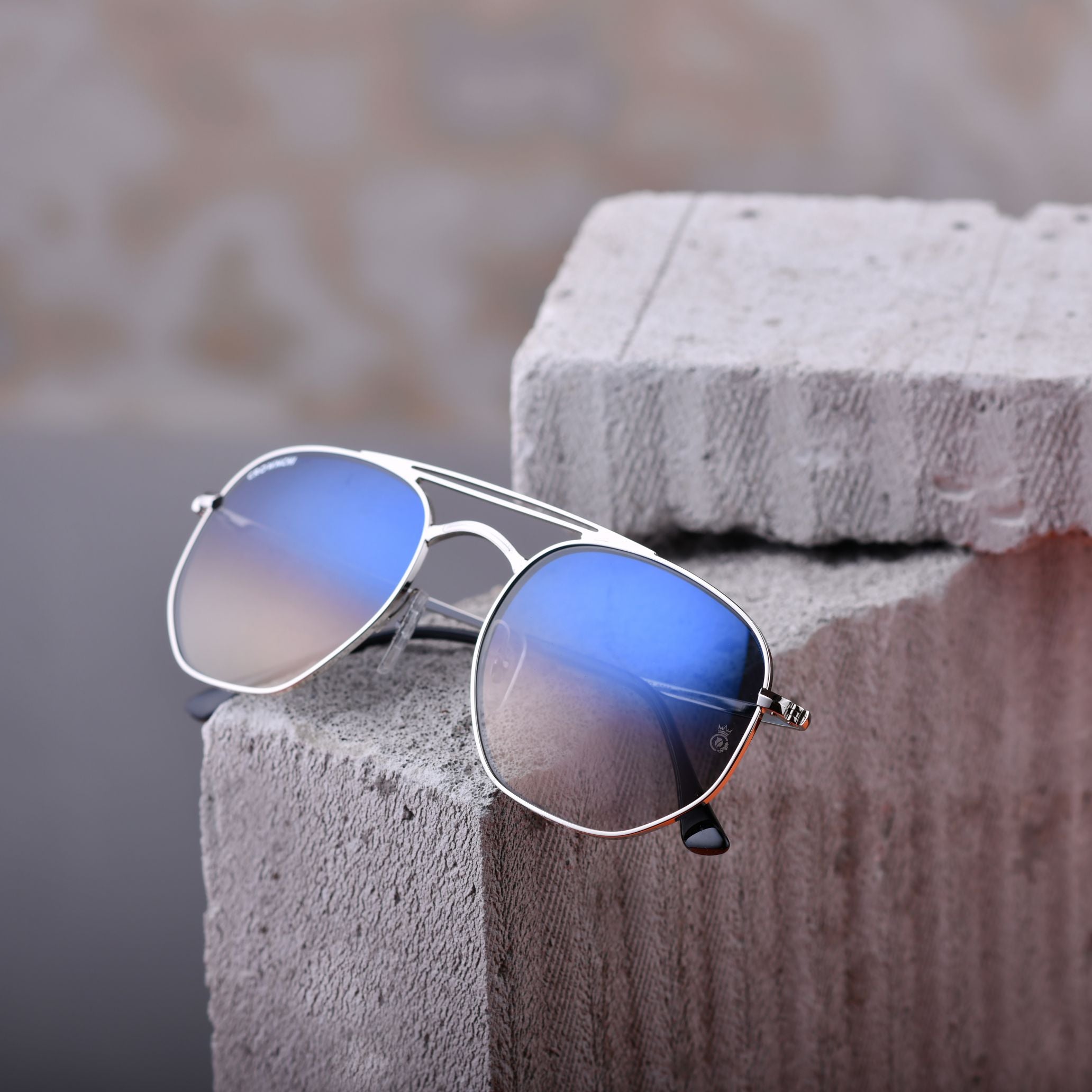 Moscow Silver Blue Gradient Round Edition Sunglasses