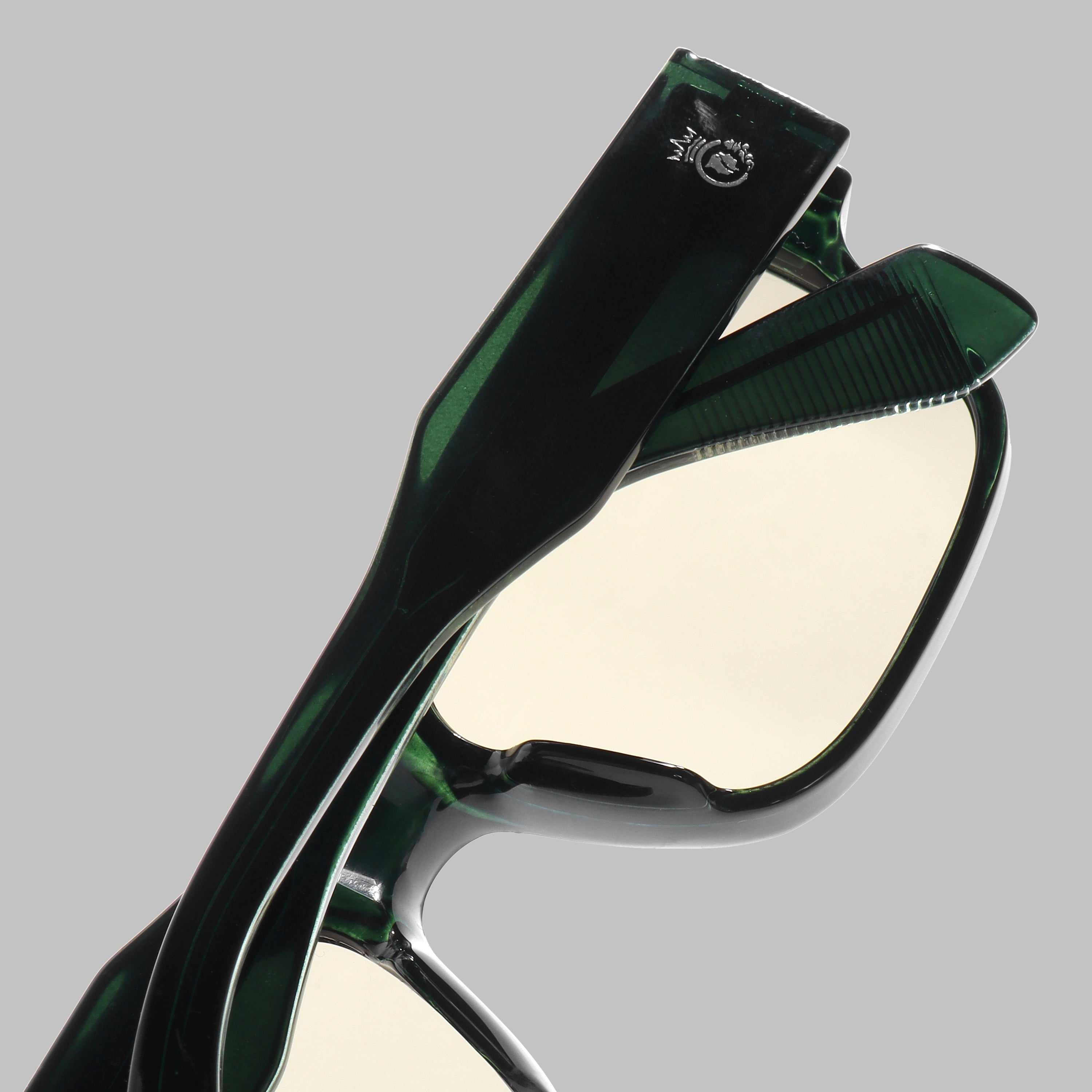 Crownchi Gentleman Green Yellow Square Sunglasses