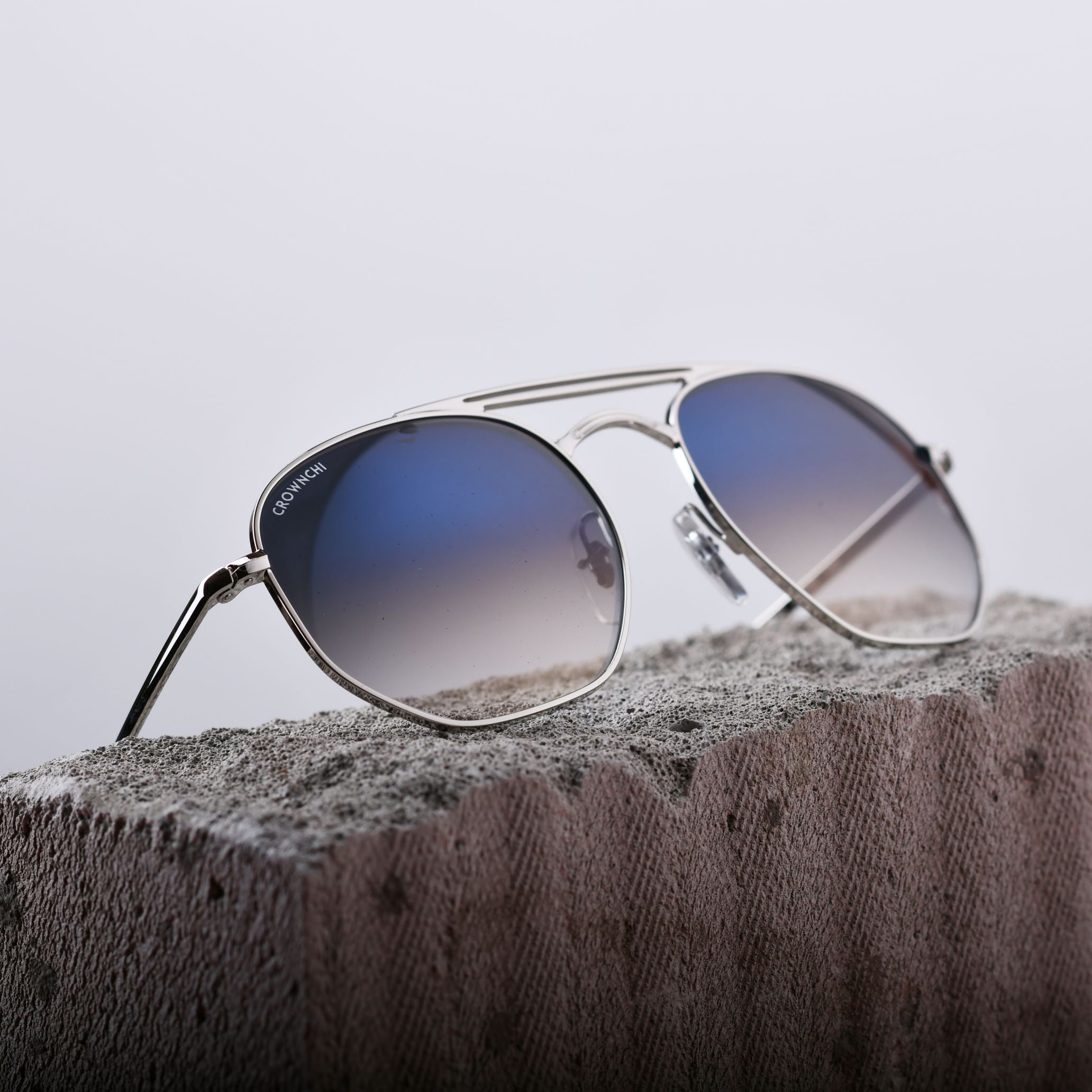 Moscow Silver Blue Gradient Round Edition Sunglasses